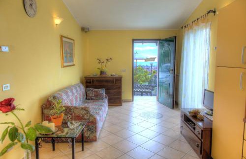 Diano Castello Apartment | Casa Ilaria