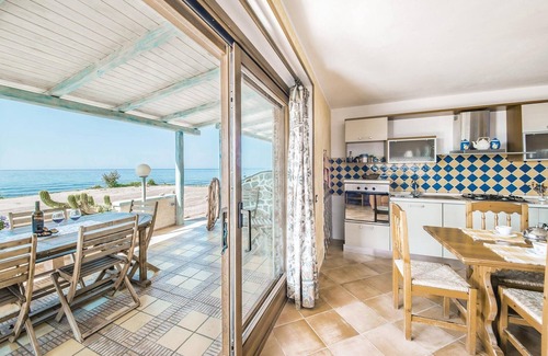 Lu Bagnu Apartment | Casa in Riva al Mare 2