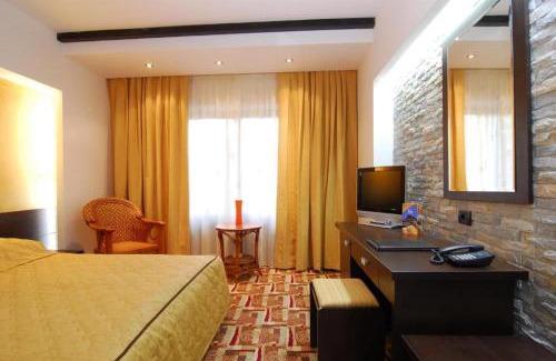 Sinaia Hotel | Casa Iris-Hotel & Restaurant