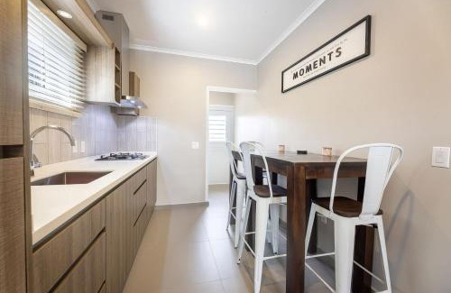 Montana Rey Apartment | Casa Jade & Casa Jixx