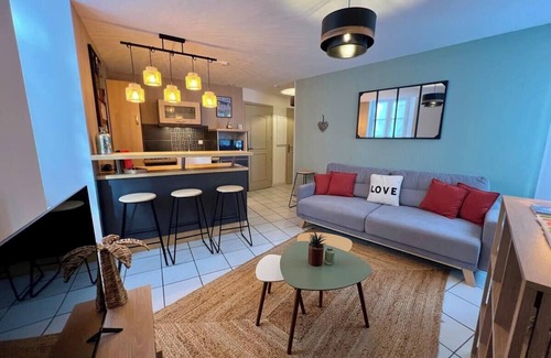 Brive-la-Gaillarde Apartment | Casa Jaubertie #2-T2 Bis chaleureux-Hyper Centre