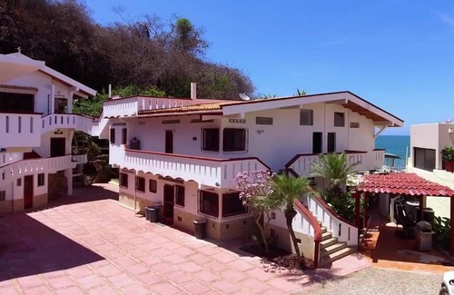 Los Ayala Apartment | Casa las Mariposas Bungalow 7