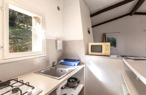 Santa Giulia House | Casa Lavezzi by Interhome