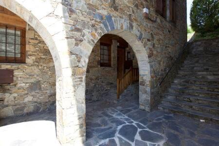 Ger House | Casa Les Voltes Saga
