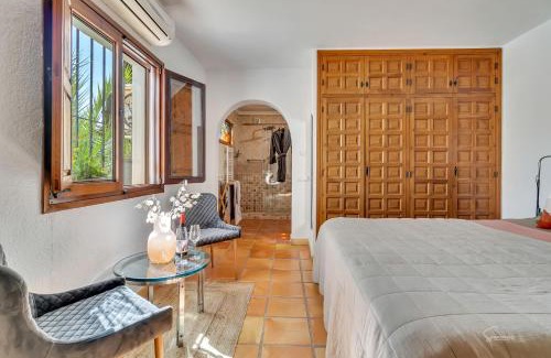 Lliber Bed & Breakfast | Casa Llibertat boutique stay with spa