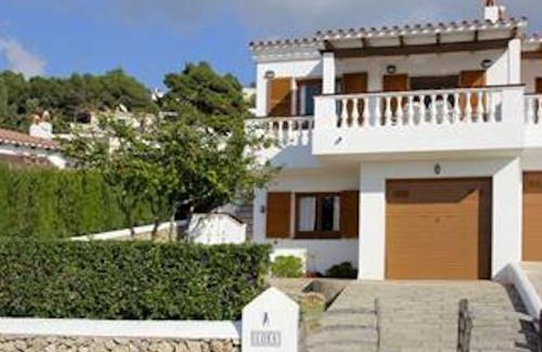 Sant Jaume Mediterrani Villa | Casa Louise - Great Value 3 Bedroom House In Son Bou - Perfect For Families