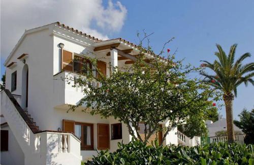 Sant Jaume Mediterrani Villa | Casa Louise - Great Value 3 Bedroom House In Son Bou - Perfect For Families