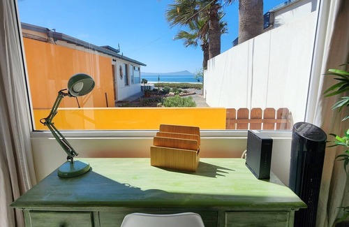 Ensenada Cottage | CASA LUCIA - Beachfront House