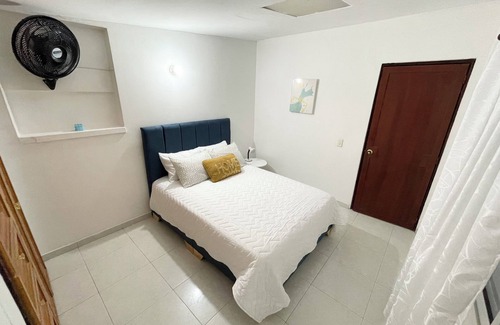 Cali House | Casa Luna Llena
