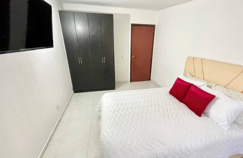 Cali House | Casa Luna Llena