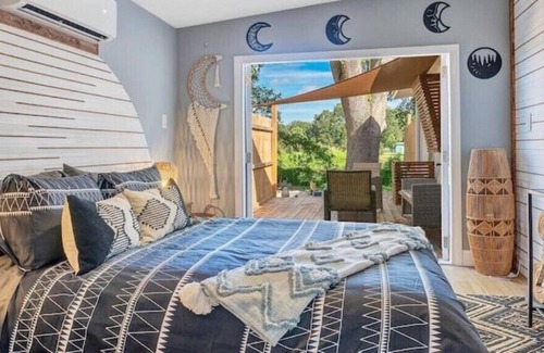 Conway Apartment | Casa Luna - Remodeled Lakefront Apartment