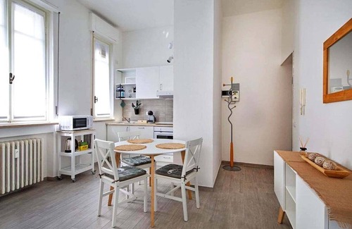 Novara Apartment | Casa Luna: vicino al centro
