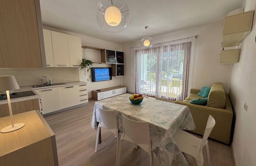 Porto Pino House | Casa Luna within walking distance of Porto Pino beach