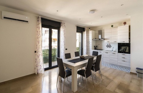 Municipio 3 Apartment | Casa Lungomare IX Maggio by Wonderful Italy