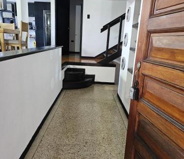 La America House | Casa luz