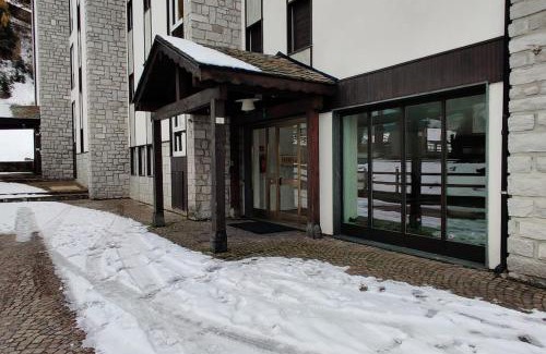 Madesimo Apartment | Casa Madesimo - Impianto sciistico e Parcheggio