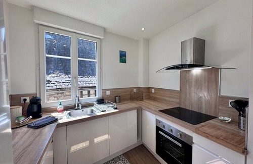 Brive-la-Gaillarde Apartment | Casa Majour - Duplex coeur de ville - T2 - Climatisé