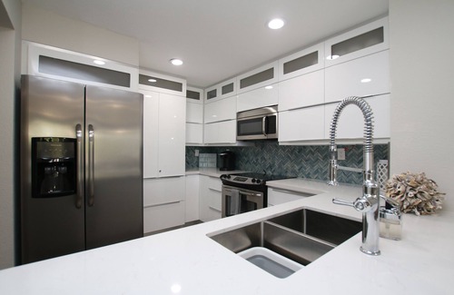 Rock Harbor House | CASA MAR #1 Key Largo Vacation Rental! 2 Kings, Pools,Pickleball,Hot tubs,Tennis
