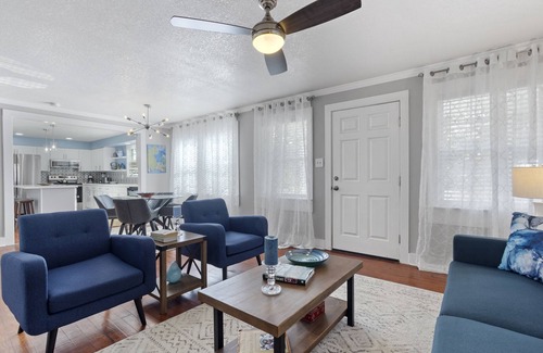 Biloxi House | CASA MARE-The beach -Military per diem honored for listing 30 days or more.