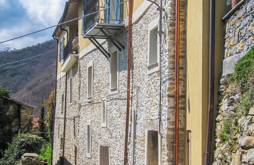 Pieve di Teco House | casa Maremonti - Ligurian country house in perfect tranquility, Maritime Alps and sea