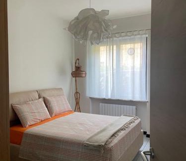 Ispra Apartment | Casa Maria-Appartamento in Villa