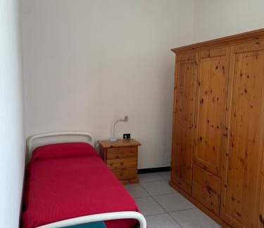 Ispra Apartment | Casa Maria-Appartamento in Villa