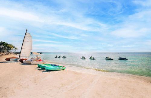 Old Town Resort | Casa Marina Key West, Curio Collection by Hilton