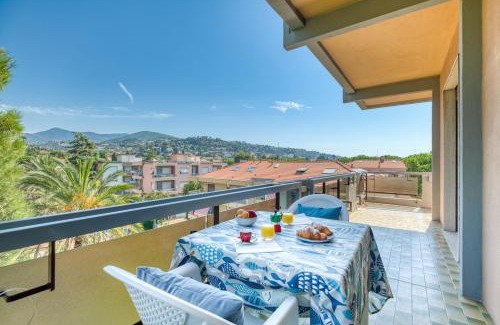 Bordighera Apartment | Casa Mediterraneo on the beach - Sea View, Garage, Wi-Fi, Air Conditioning