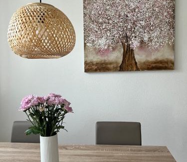 Terre di Pedemonte House | Casa Medusa - con piscina, a 2 minuti dalla stazione