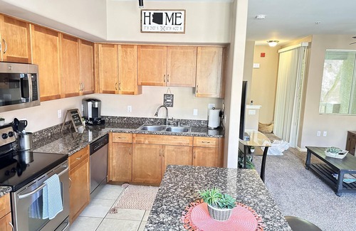 Paradise Valley Village Condo | CASA MIA-Parkside Gated Community 2 Bed/2Bath