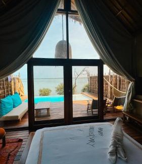 Dubai Hotel | Casa Mikoko Resort