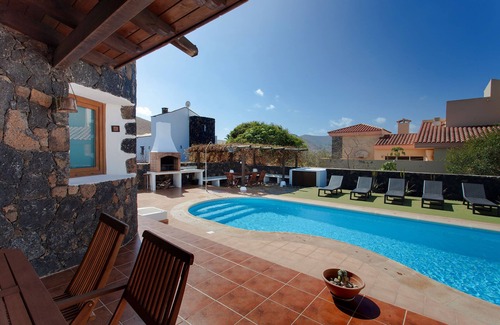Villaverde House | Casa MINA, typical Canarian Villa in La Oliva