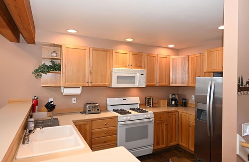 Saddle Ridge House | Casa Moonlight Two - Ski in/Out - Direct to Iron Horse Lift - 2 Bed 2.5 Bath