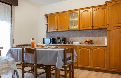 Costa Volpino Apartment | Casa More, Costa Volpino Ospitar