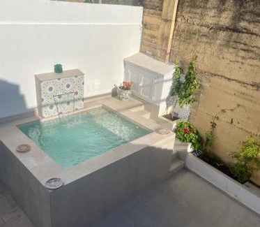 San Basilio House | Casa Muralla del Alcazar Viejo