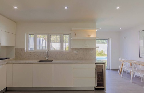 Cascais House | Casa no Centro de Cascais com Piscina e a 10 Minutos a pé das Praias
