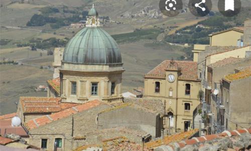 Gangi House | casa padre Jerone