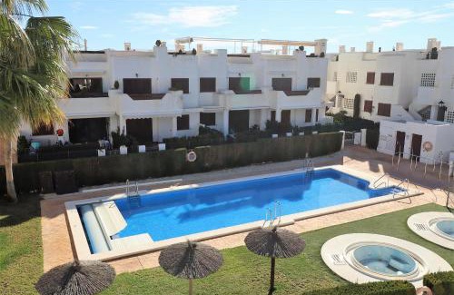 Mar de Pulpi Apartment | Casa Pamela apartamento a la playa con jardín y piscina comunitaria