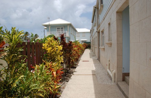 Enterprise Condo | Casa Patchouli a breezy little gem 5 min walking distance from Miami Beach.