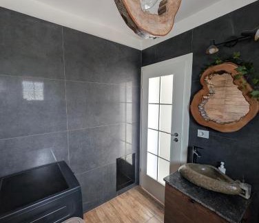 Miroslava Villa | Casa Pax