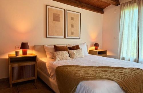 Morillo de Monclus House | Casa Petra