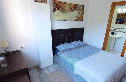 San Luis de Sabinillas Apartment | Casa Picasso 2BR w/pool, 2 min walk to the beach