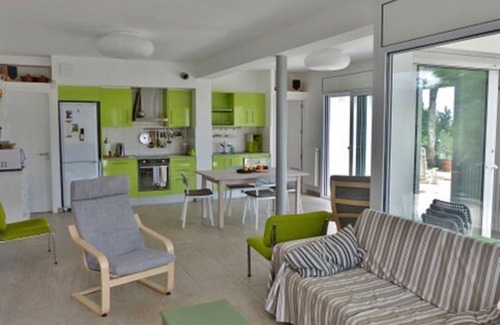Port de la Selva Apartment | Casa PICCOLINA Ground floor apartment by the sea in Cap de C park