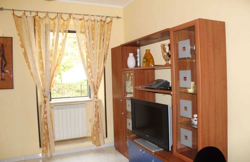 Frosinone Apartment | Casa Pierosa: pretty, private and welcoming