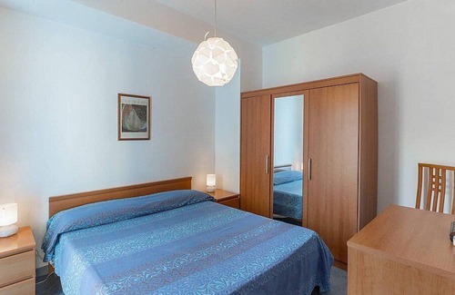 Punta Secca House | Casa Pistacchio A: A cozy apartment situated at a few steps from a sandy beach, with Free WI-FI.