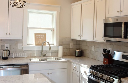 Union Pier House | Casa Playa: BRAND NEW, 4 Bedroom Family Retreat w/private HotTub