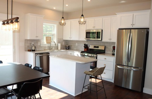 Union Pier House | Casa Playa: BRAND NEW, 4 Bedroom Family Retreat w/private HotTub