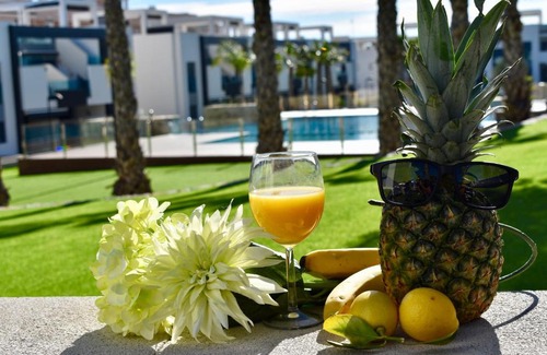 Los Altos House | Casa Punta Prima II