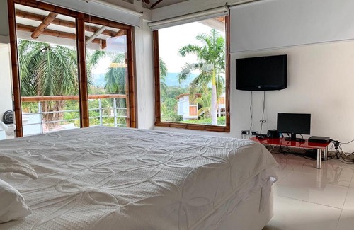 Melgar House | Casa Quinta de Descanso "NUEVA ERA" Via MELGAR - CARMEN DE APICALA -GIRARDOT