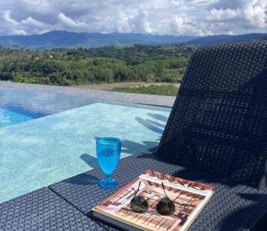 La Tebaida House | Casa Río Quindío